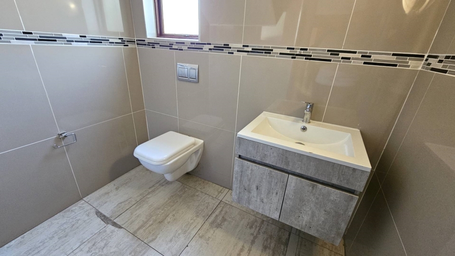 4 Bedroom Property for Sale in Melodie North West